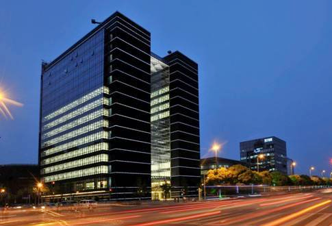 Lujiazui diamond building