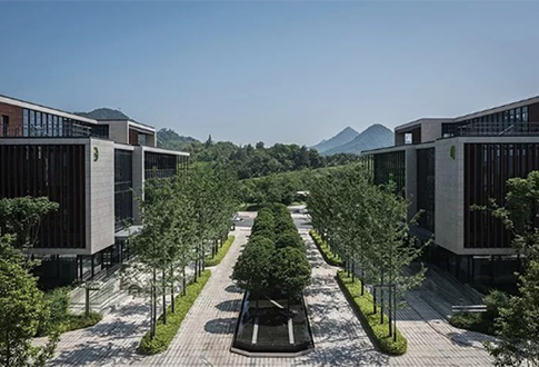 Qingshan Park Yun'an Town 17 single business buildings